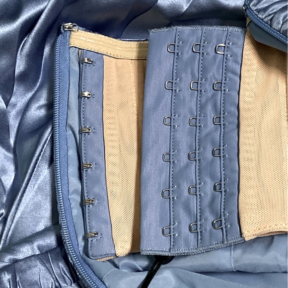 NWT Cinq a Sept Deja Blue Eliza Silk Asymmetrical Midi Dress -Sz 8 - Picture 7 of 9